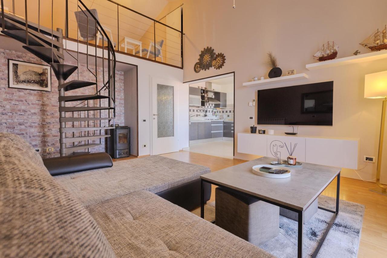 Apartment Rizzi พูลา ภายนอก รูปภาพ