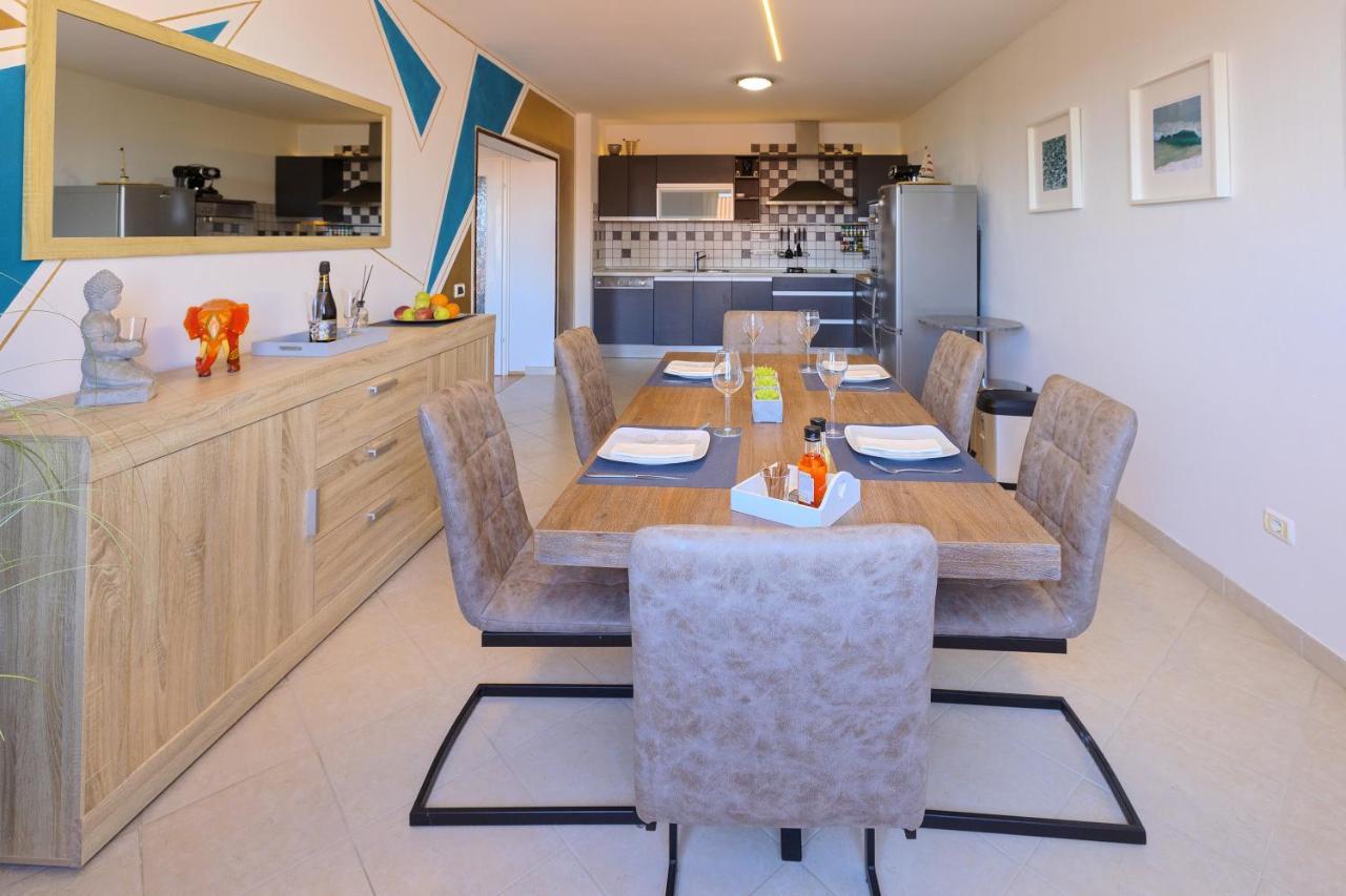 Apartment Rizzi พูลา ภายนอก รูปภาพ