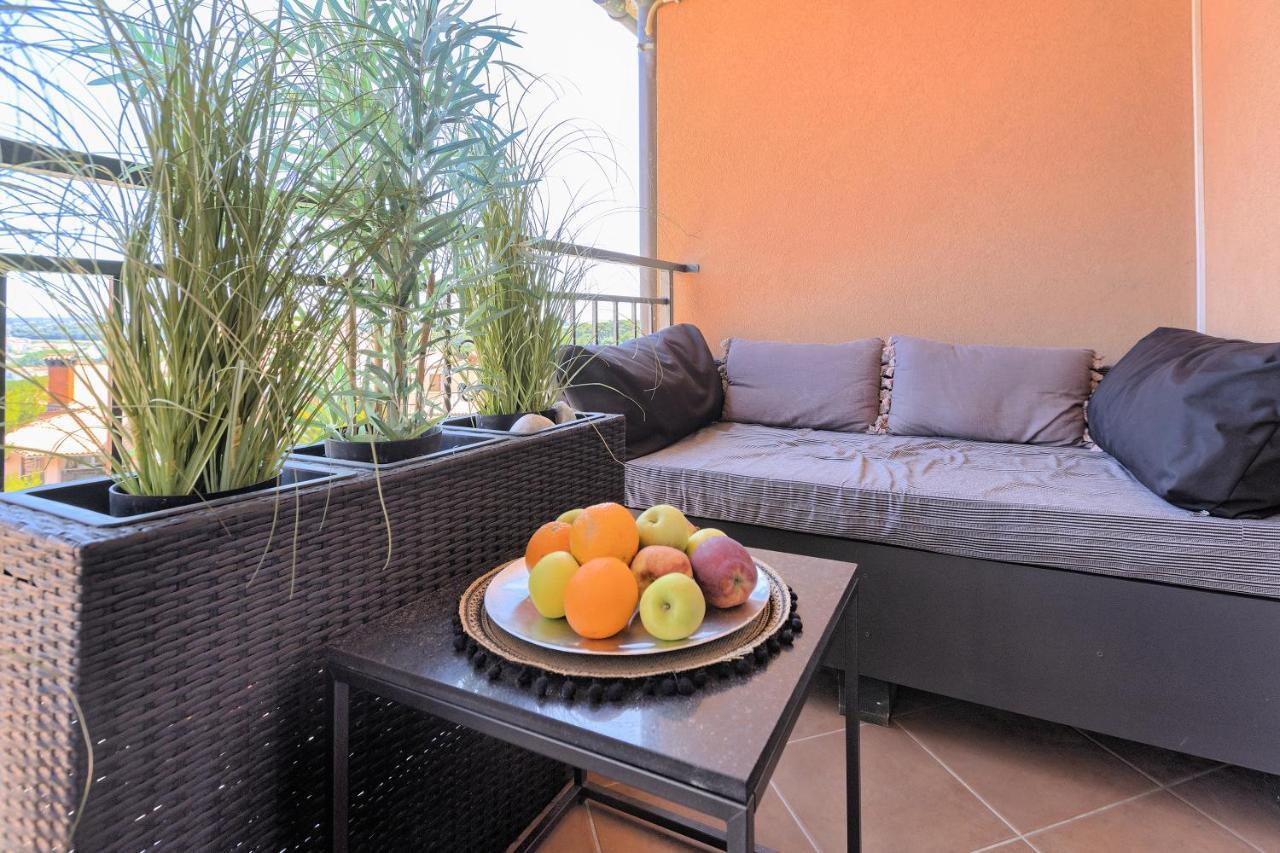Apartment Rizzi พูลา ภายนอก รูปภาพ